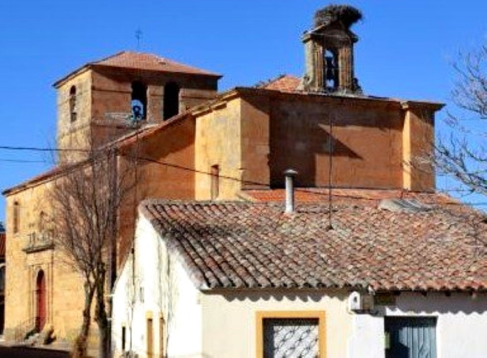 Iglesia Santa Ana (La Vellés) - desde lejos