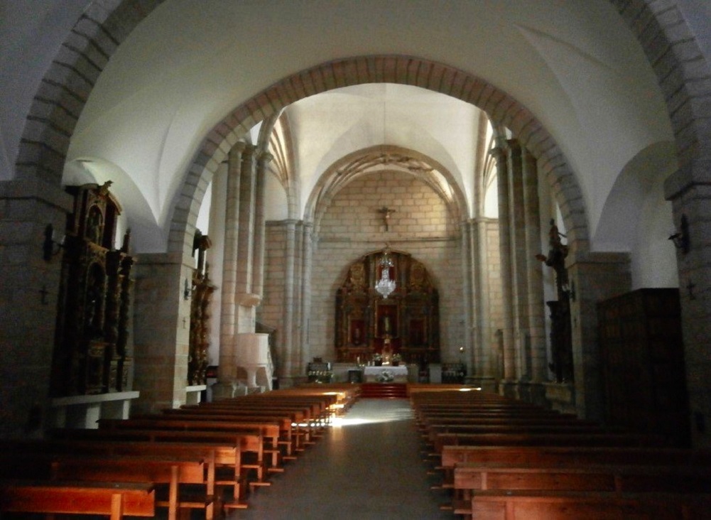 Iglesia San Pedro Apóstol (Hinojosa de Duero)- parte interior